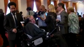 Hawking se equivocaba: la materia oscura no está hecha de agujeros negros microscópicos